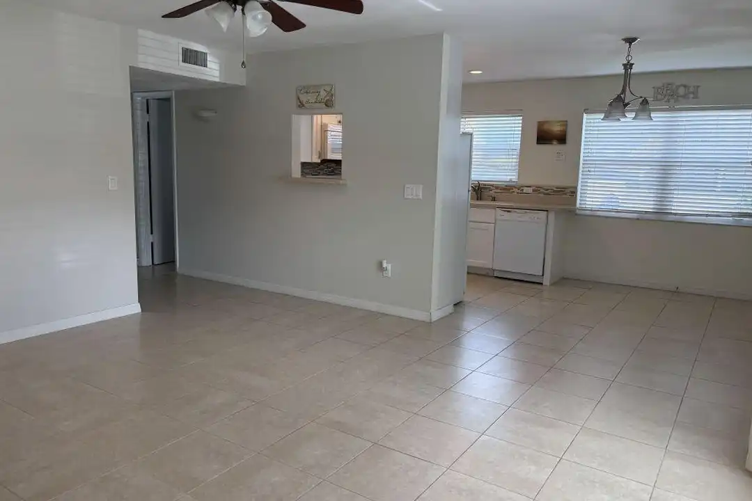 2800 Indian River Blvd unit 1 - View 6