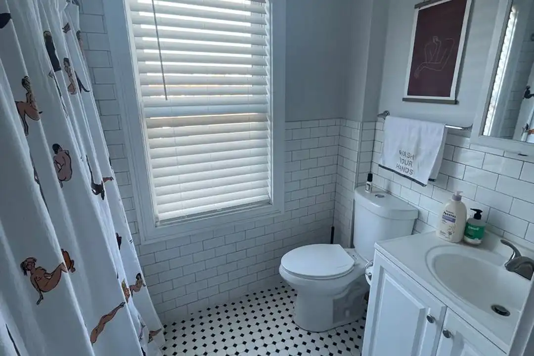 216 Broadway unit #3 – photo 1 of 5