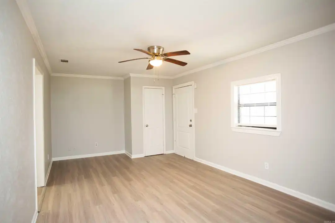 3804 Pine Cone Dr - View 4