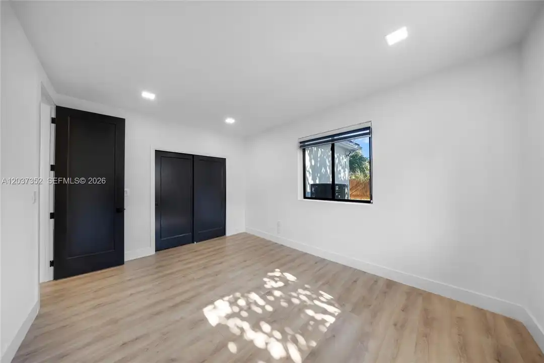 365 Fairway Dr - View 6