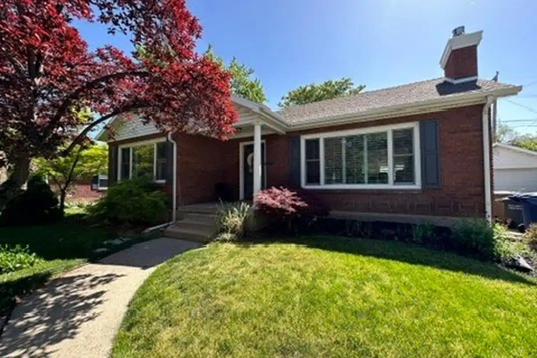 2657 Melbourne St – photo 1