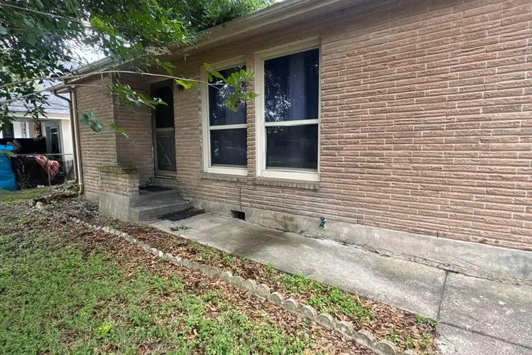 2709 Milo St - View 2