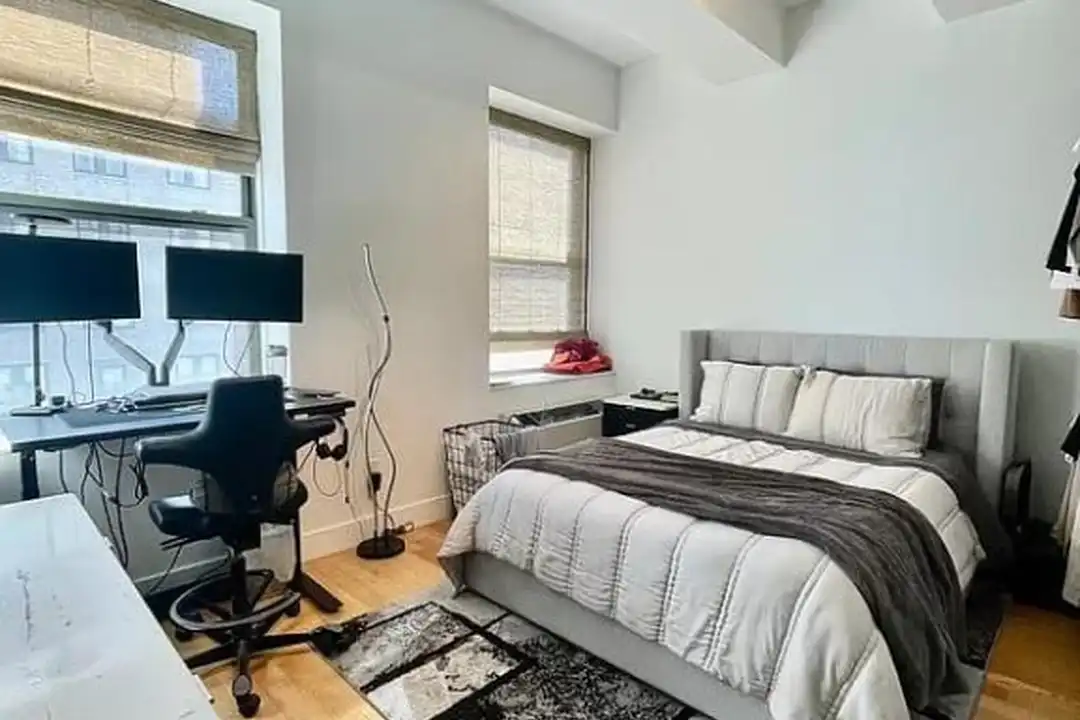 99 John St unit 2208 – další