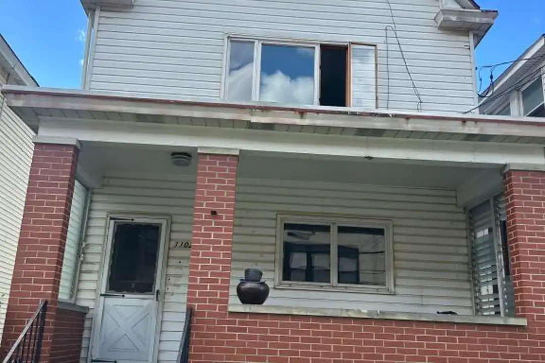 1102 Valley St unit 1 – photo 1