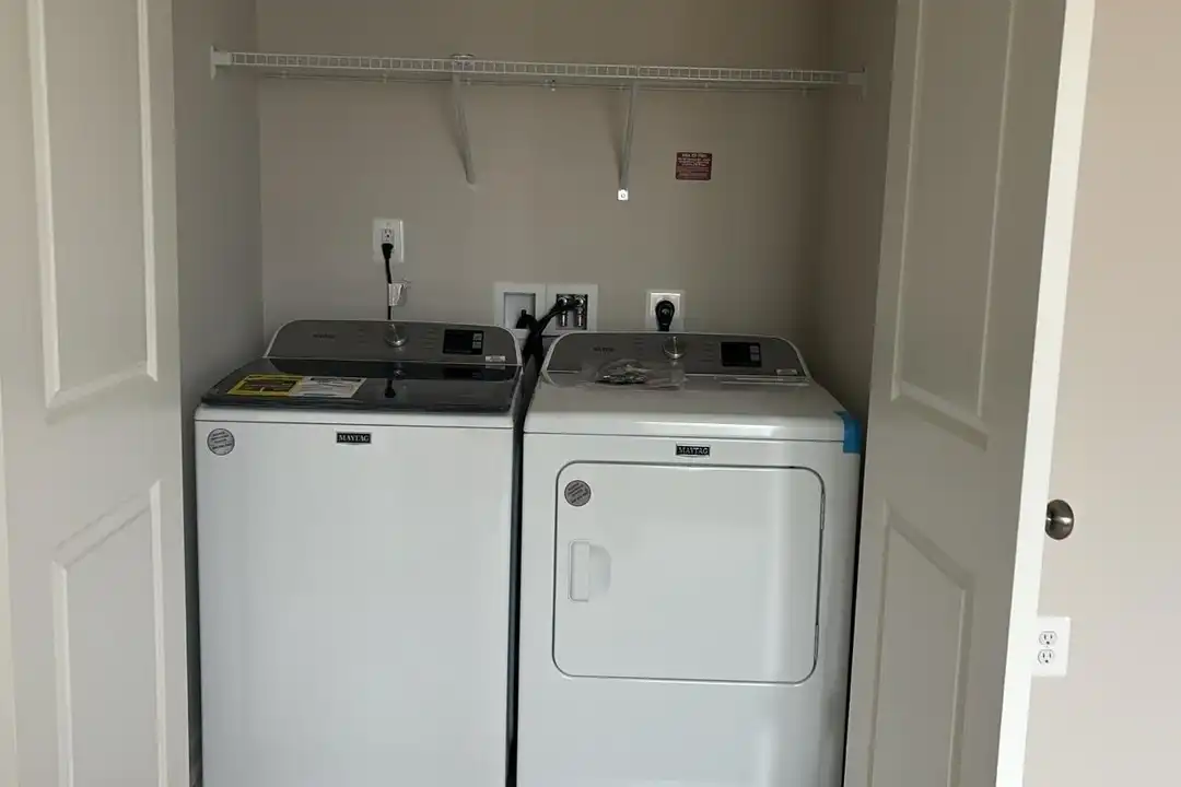 214 Coolidge Ave - View 5