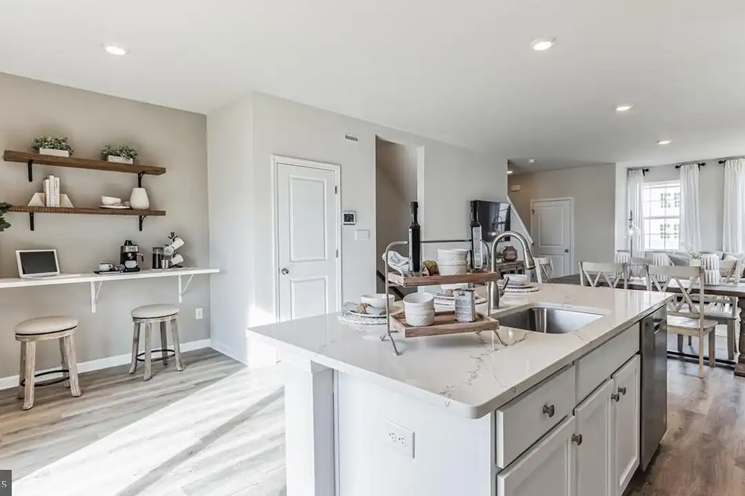 278 Macoun Way - View 4