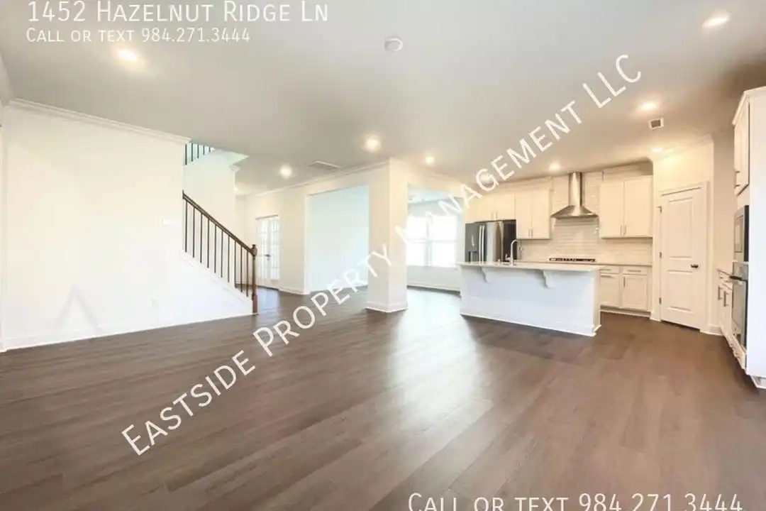 1452 Hazelnut Ridge Ln - View 6