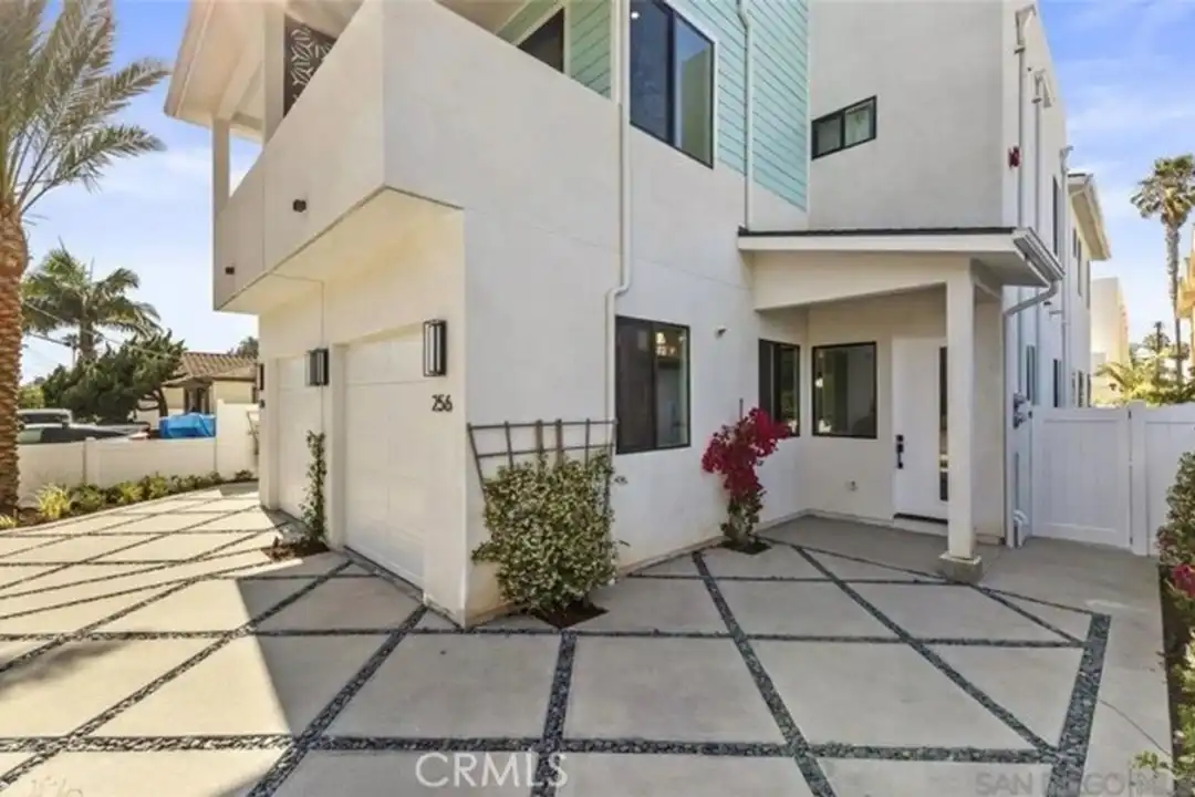 178 Dahlia Ave – photo 1