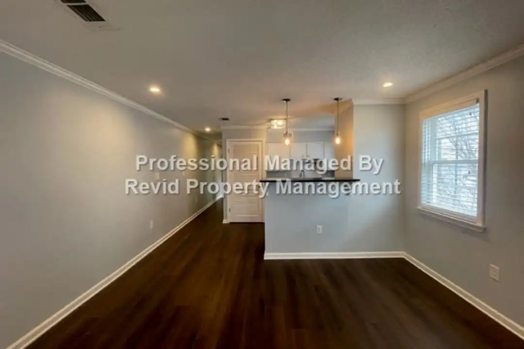 36 N Auburndale St unit 1 - Widok 2