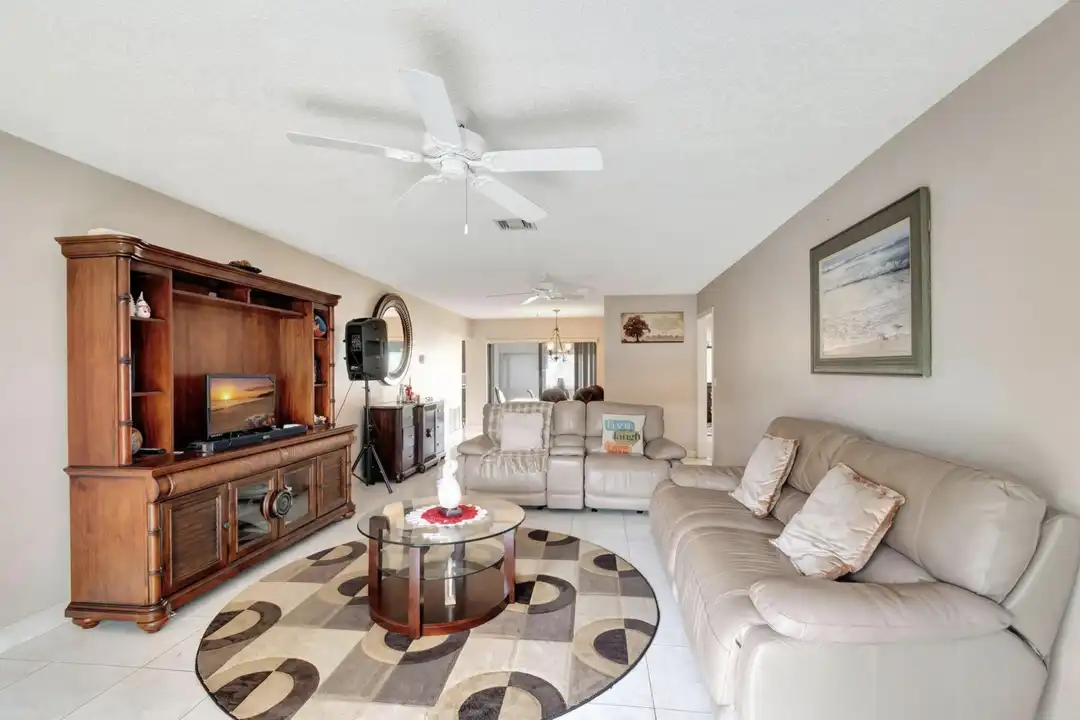 4660 Greentree Pl #105B - View 3
