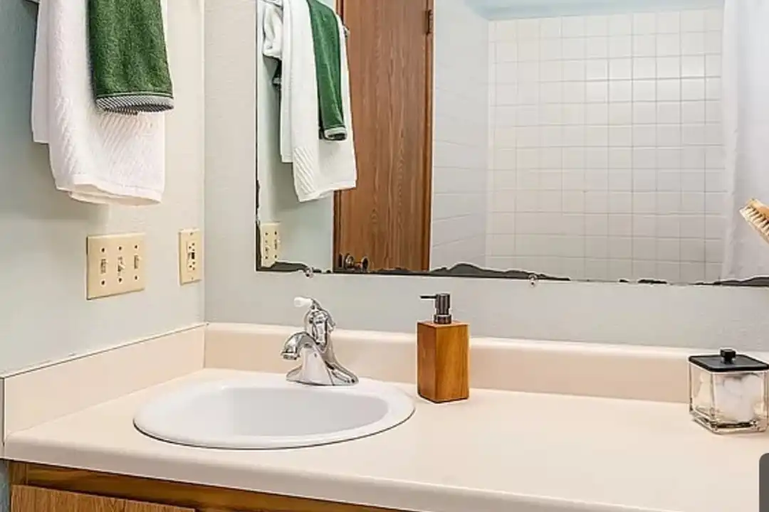 1740 NE 86th St unit 310 – pohled 3