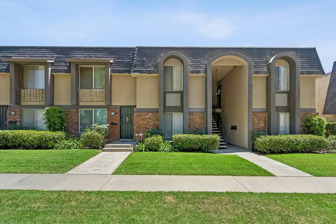 Pine Villas – photo 1