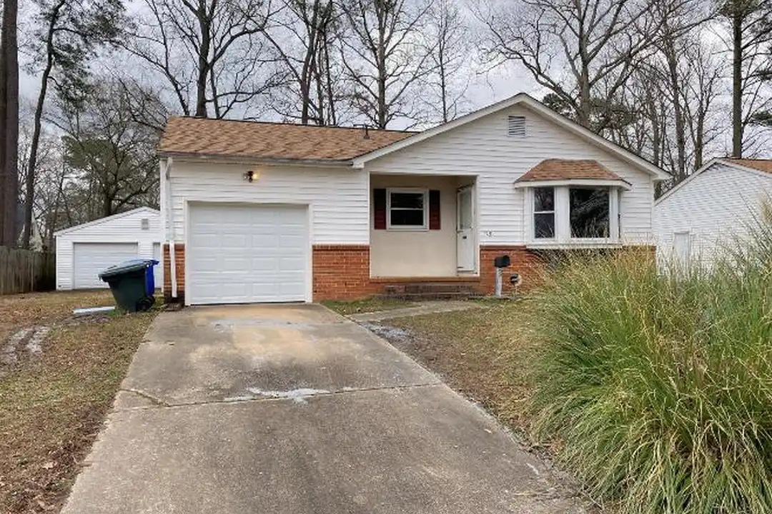 218 Mona Dr - View 3