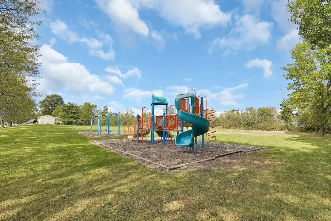 660 King St unit # 3 – photo 1