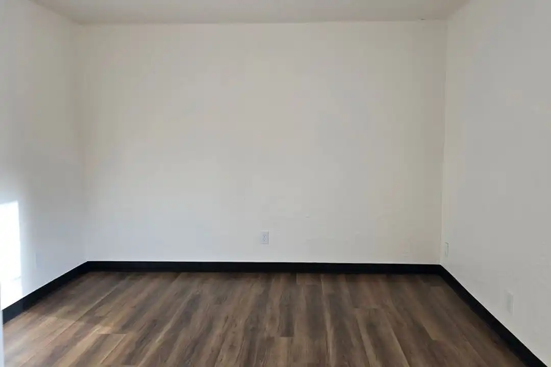 321 S 3rd St unit 201 - View 5