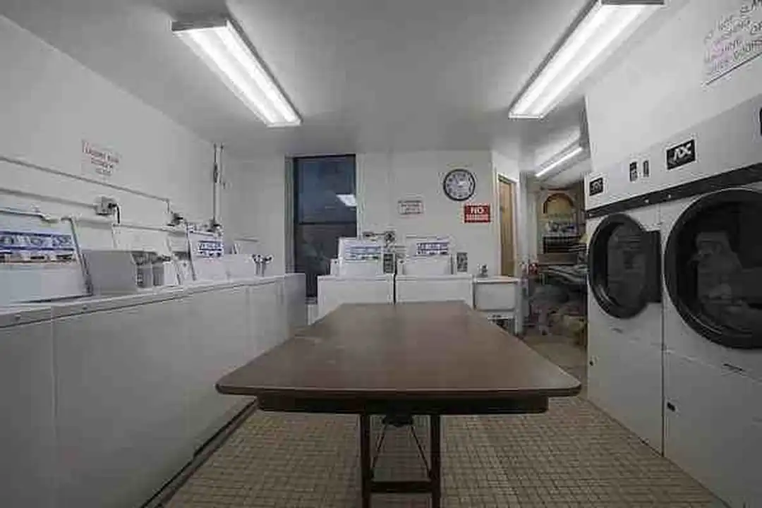 304 W 92nd St unit 1Q – pohled 5
