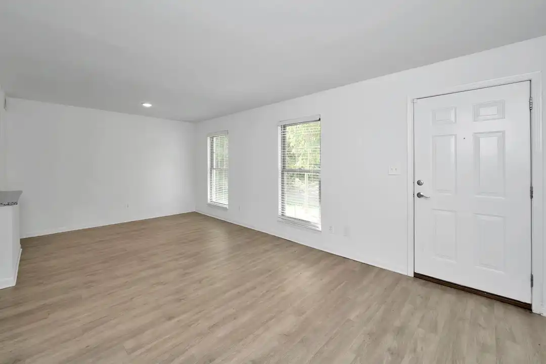 1413 11th Pl S unit E – photo 1