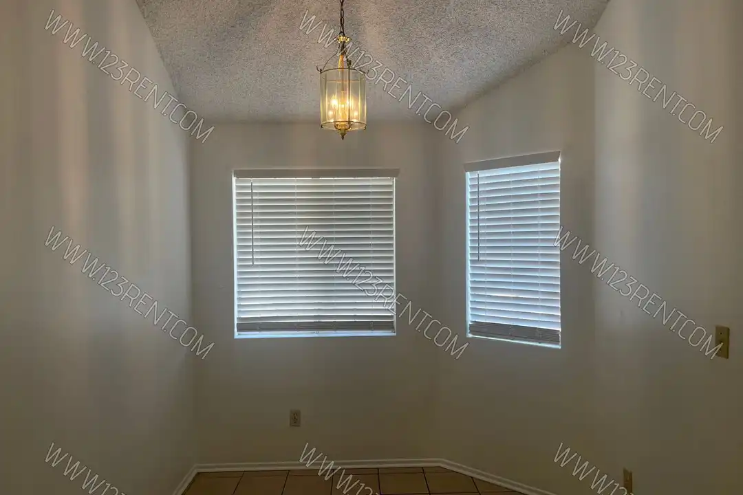1628 Cactus Dr unit #B - View 4