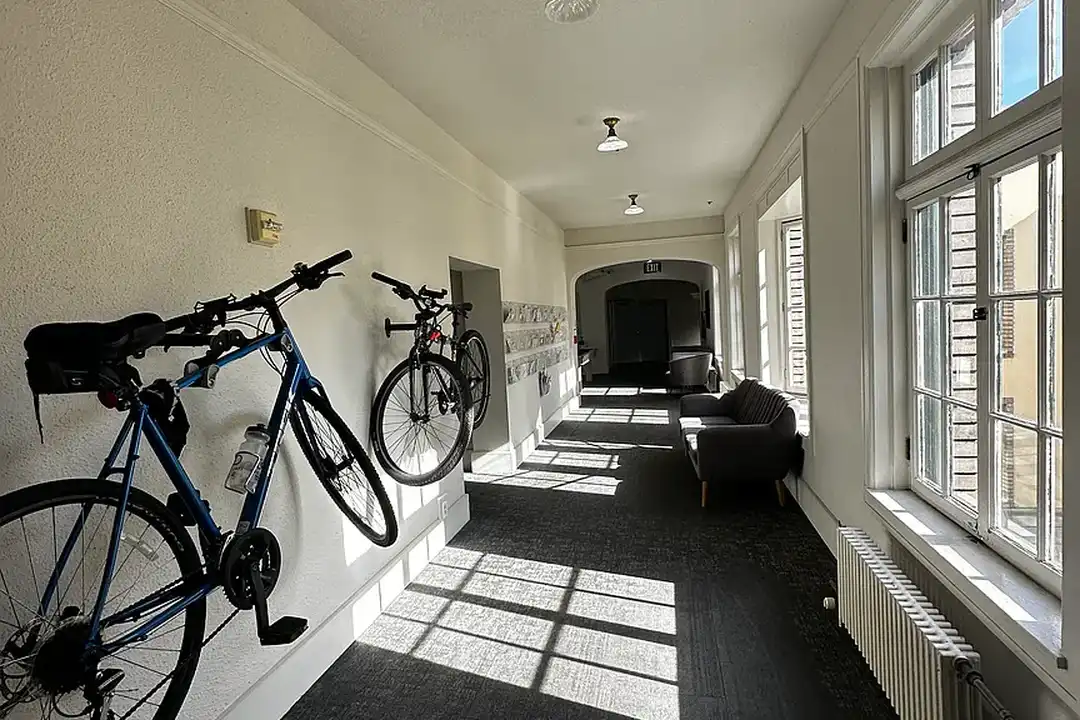 Webster Apartment – photo 1