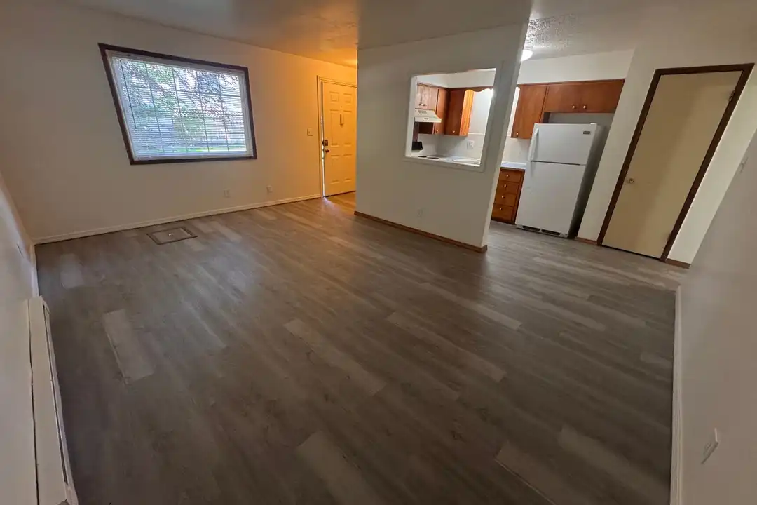 1412 W 11th Ave unit Unit 1 – photo 1