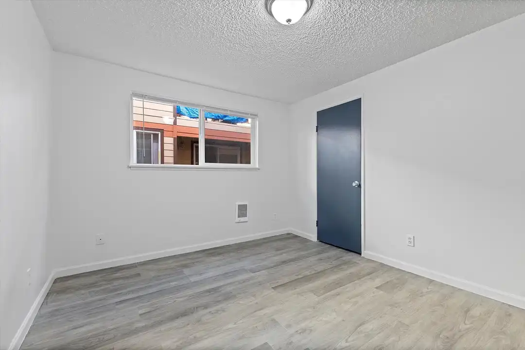 14948 SE Stark St unit 14994 - More