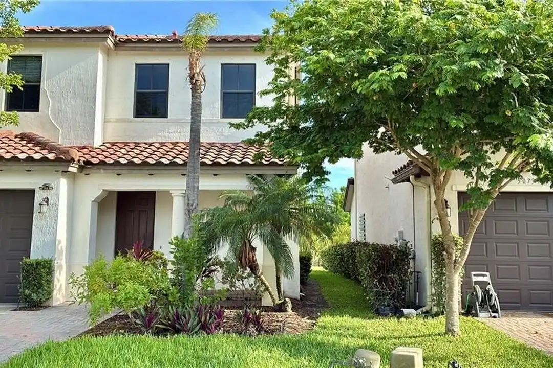 5077 Beckton Rd - View 2
