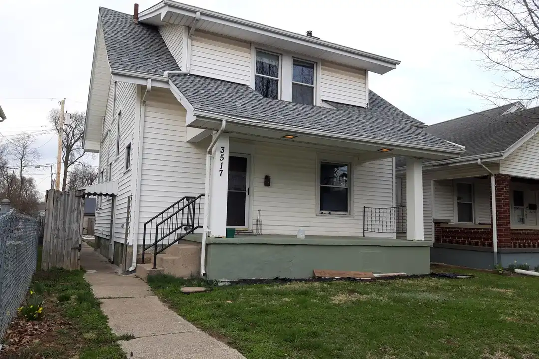 3517 E 2nd St – photo 1