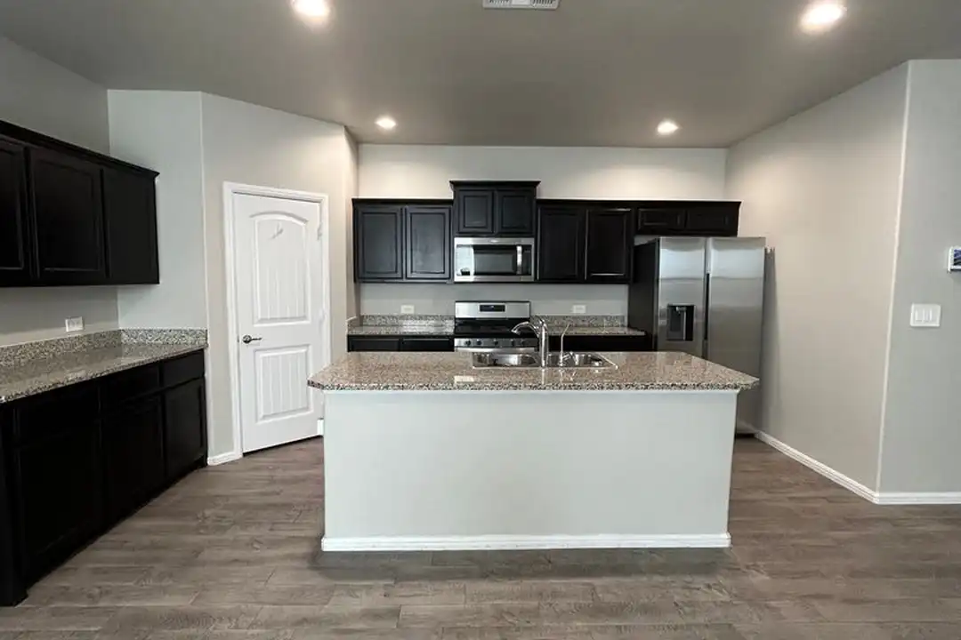 1905 Palo Duro Dr - View 4