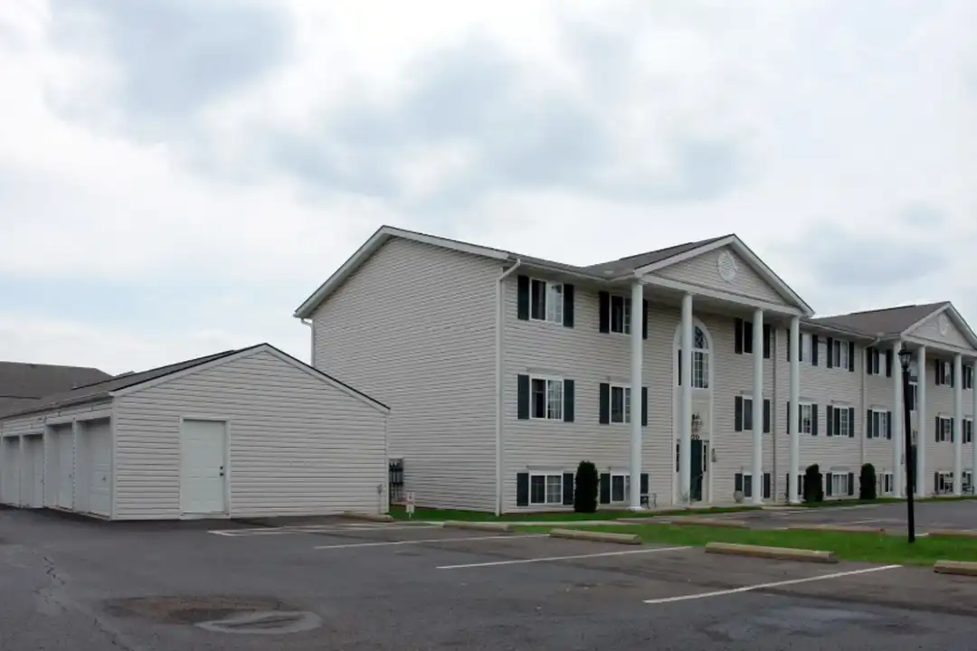 260 Wilbur Dr NE unit 260C – photo 1 of 11