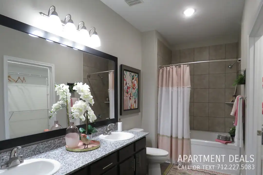 Apartment in Houston, Harris - View 3