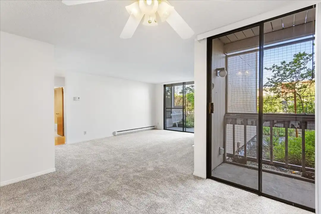 2101 Shore Line Dr unit # 154 - More