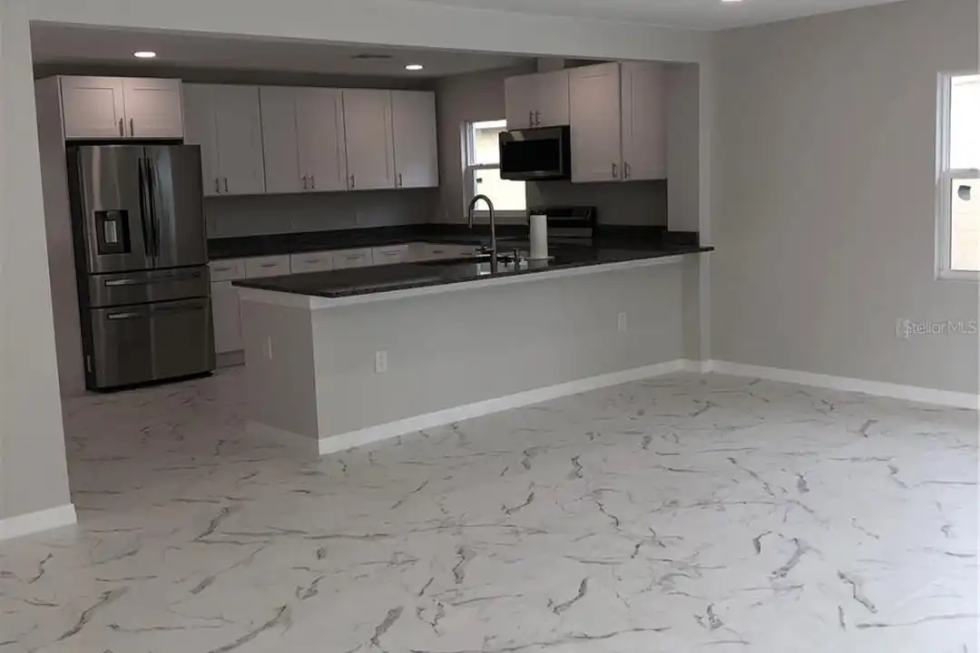 House in Sarasota - More