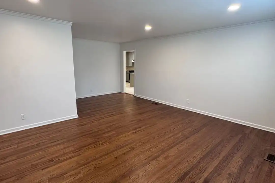 4130 E 22nd Pl - View 2