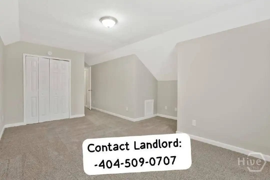 6530 Lake Mill Ct - View 6