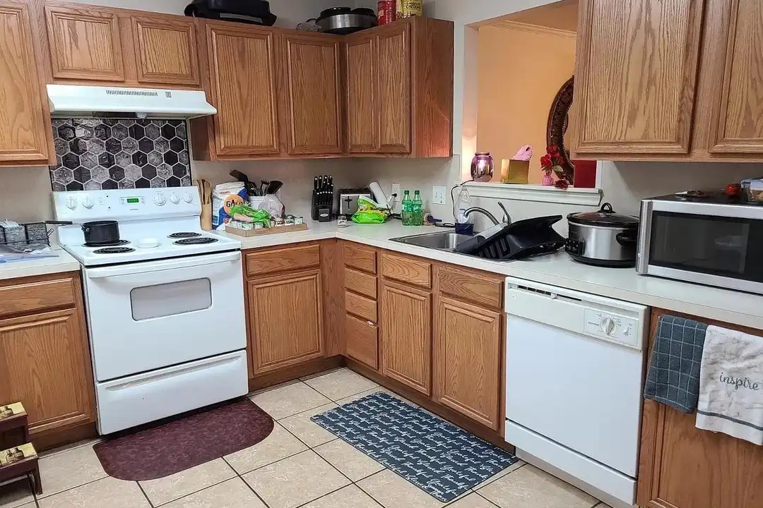 304 N Clinton Ave #A - View 3