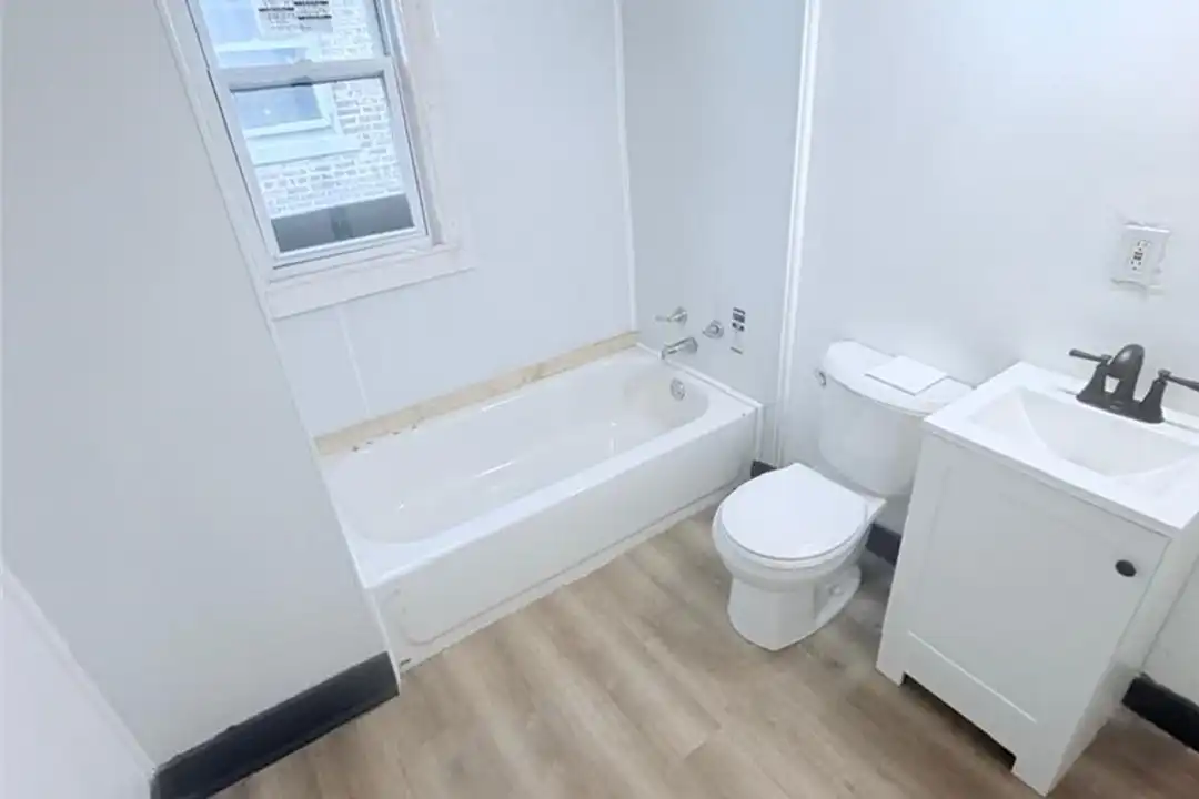 2791 E 127th St unit UP – pohled 4