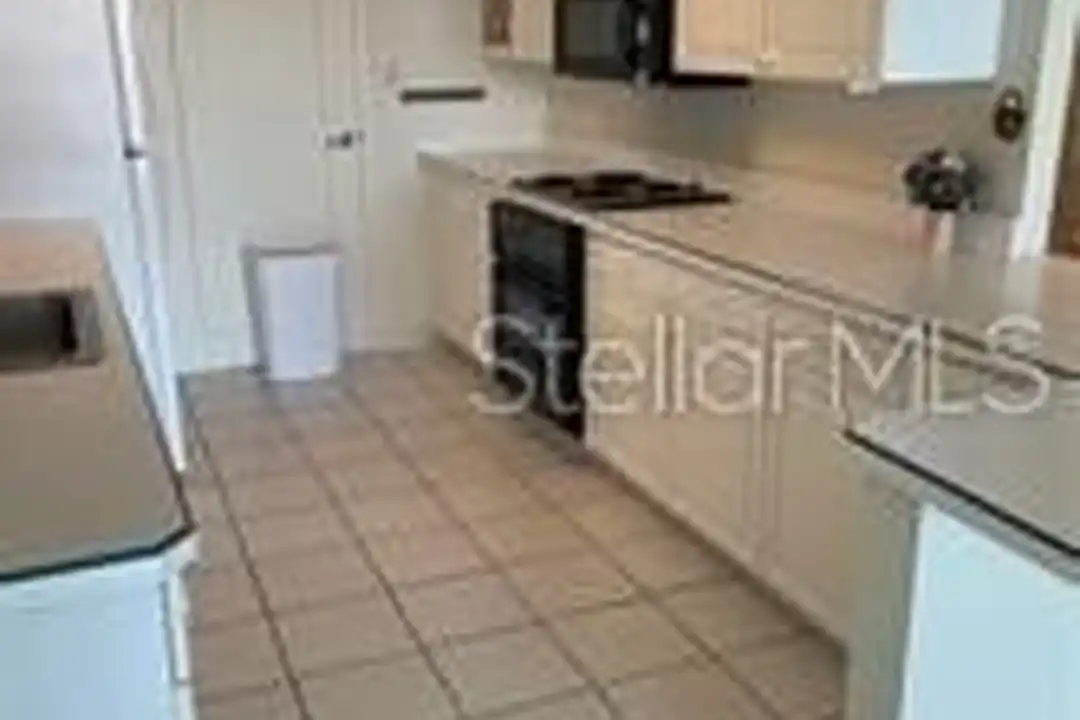435 S Gulfstream Ave #906 - More