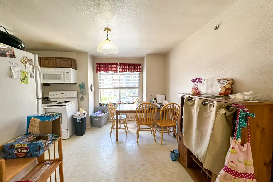 724 W 1720 N unit # 210 - View 5