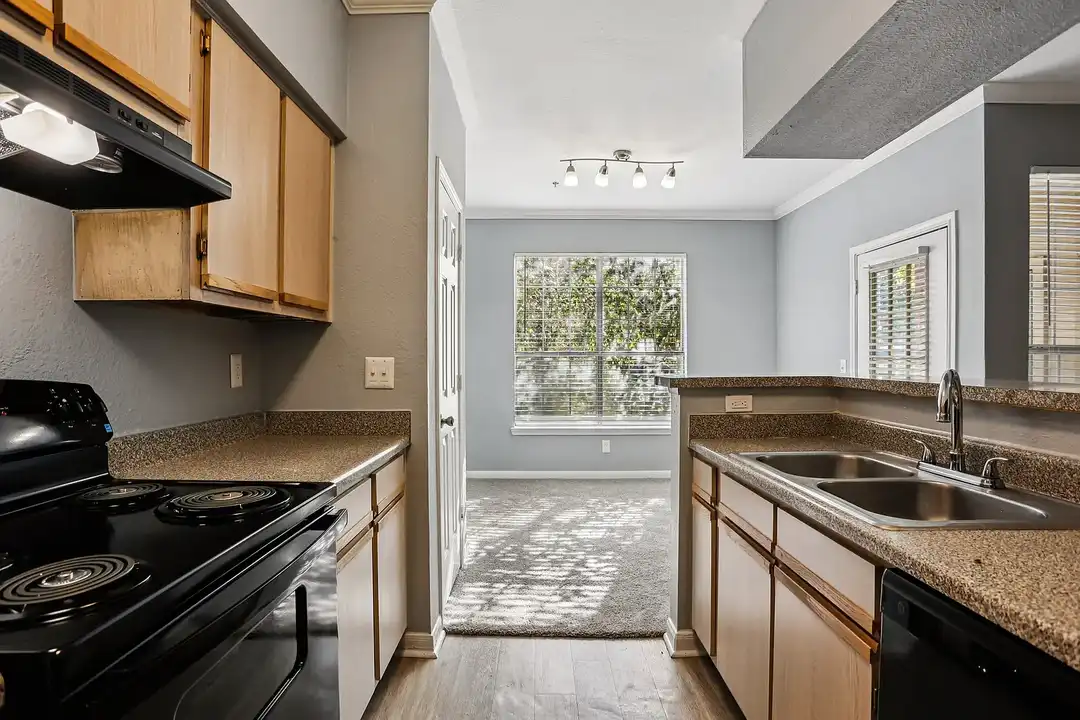 Pinnacle Heights – photo 1 of 28