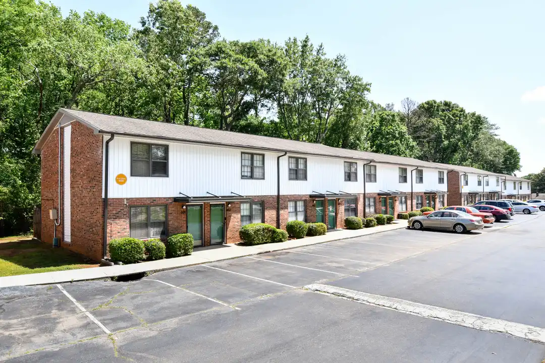 Apartment in Greenville - View 3