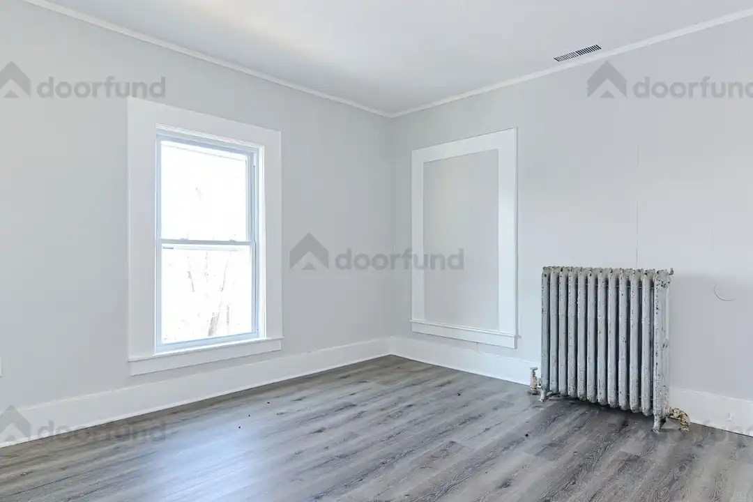 11 Pleasant St unit 7 - View 5