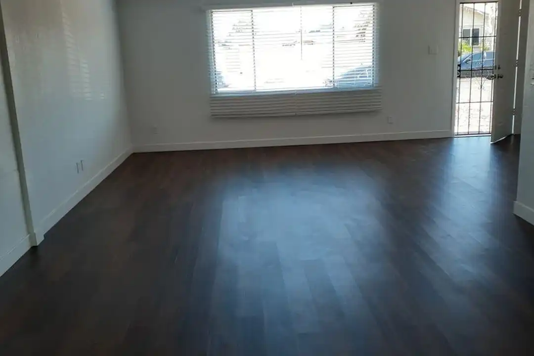 5408 S 44th Pl - View 5