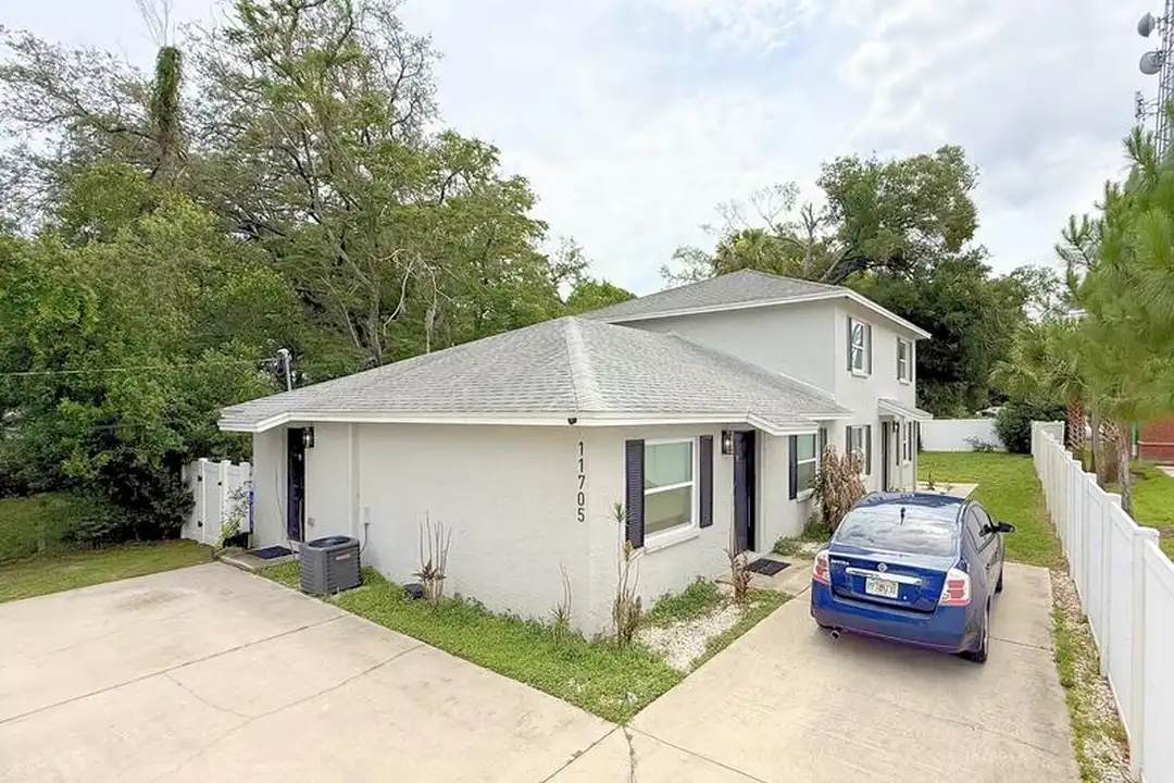 11705 North Dr unit B - View 4