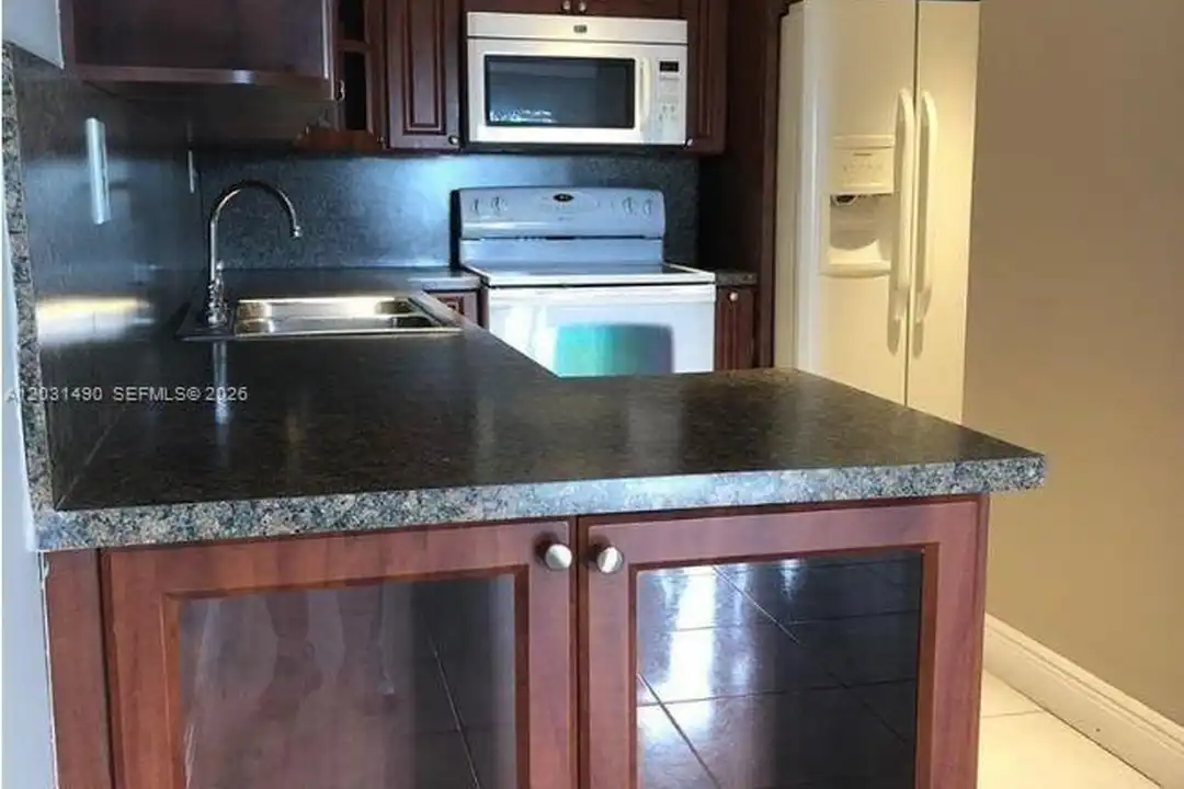 14250 SW 62nd St unit 325 - View 4