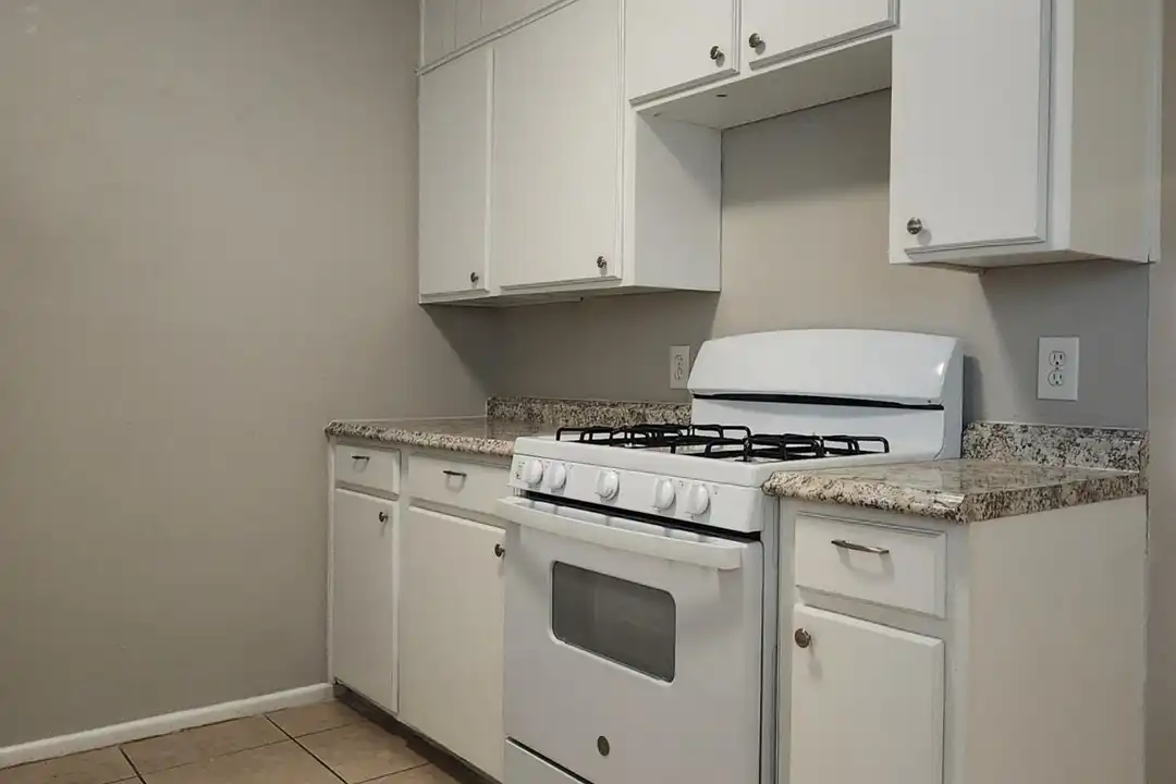 4530 Marshall St - View 6