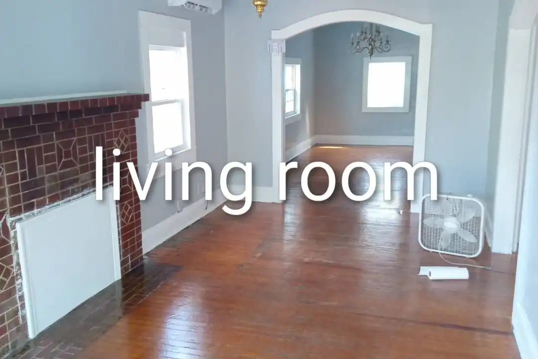 1101 S 8th St - View 2