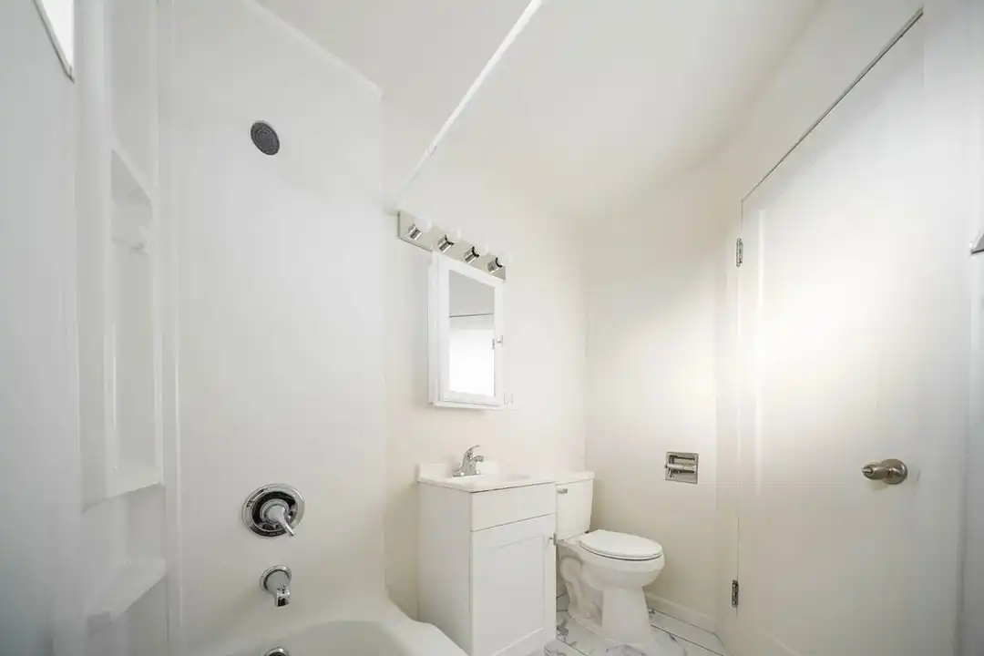 591 W Sherman St unit 8 - View 3