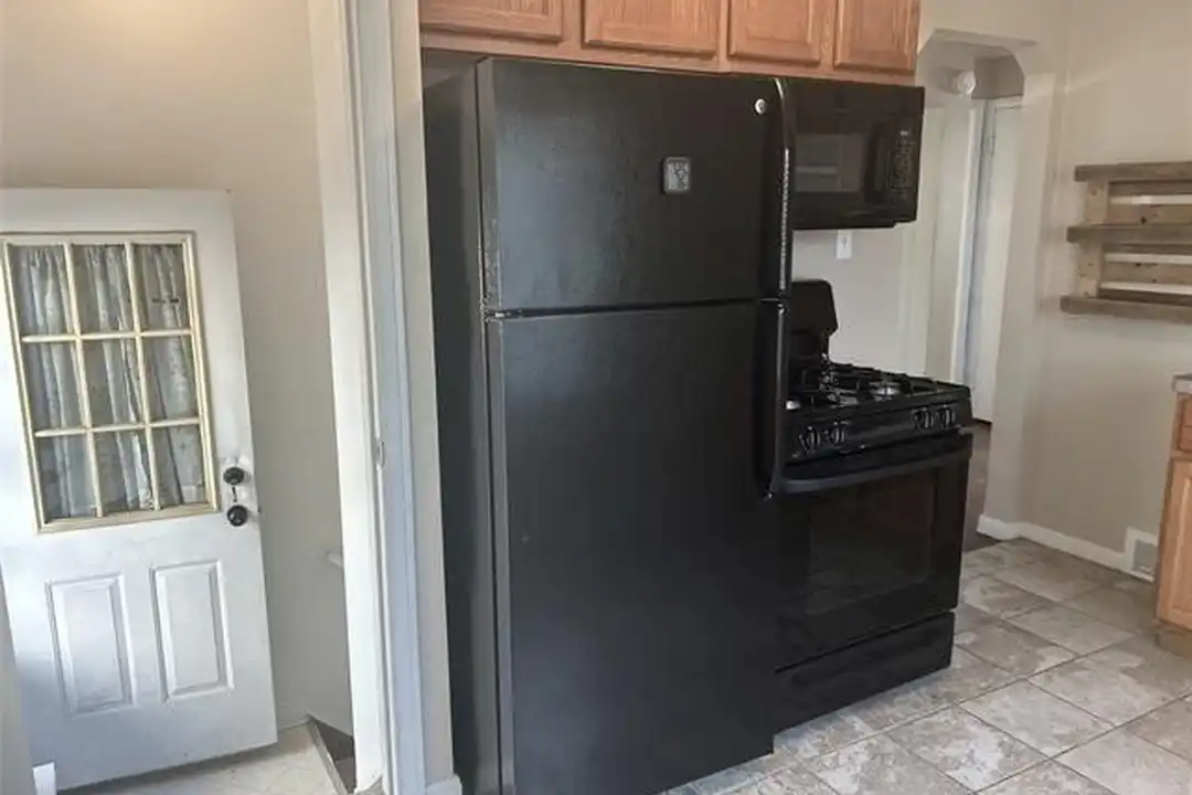 691 E Mapledale Ave - View 5