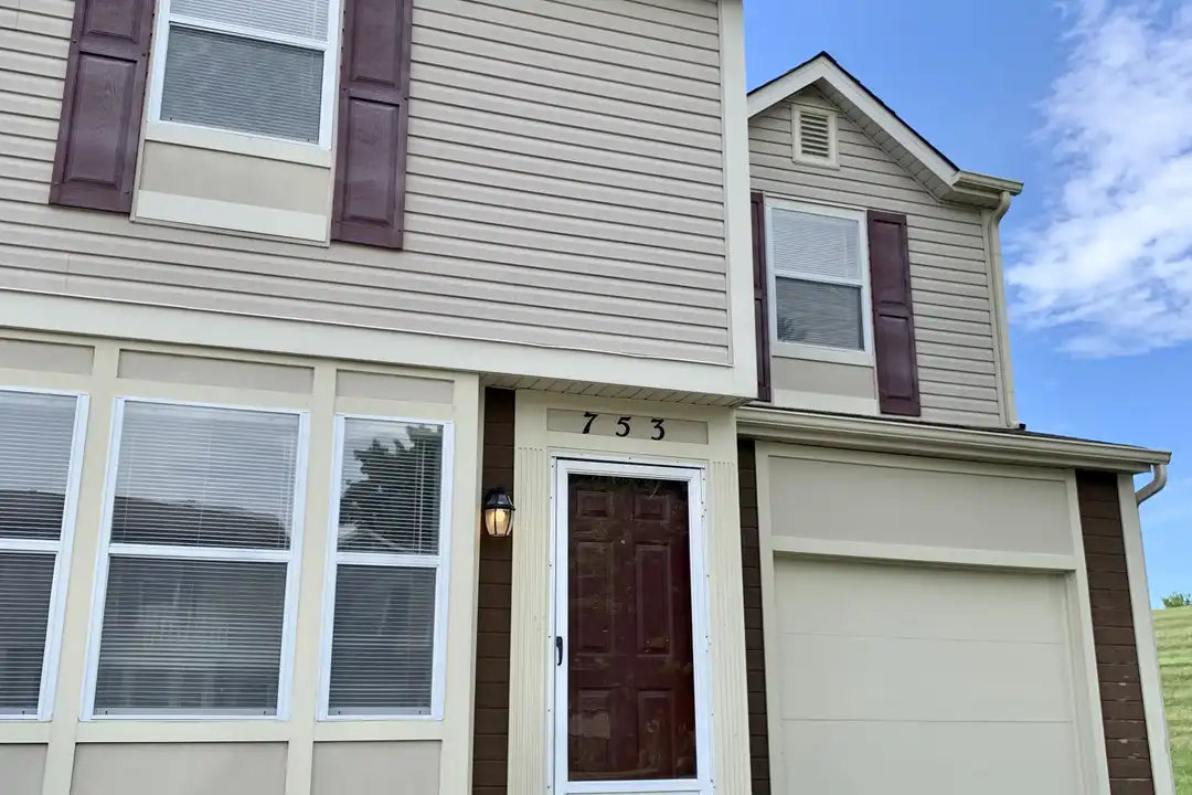 753 Ficus Dr unit 23 F – photo 1