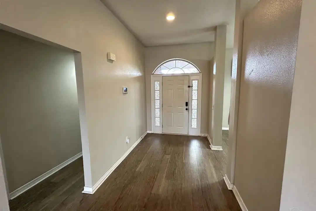 10306 Wailuku Dr - View 3